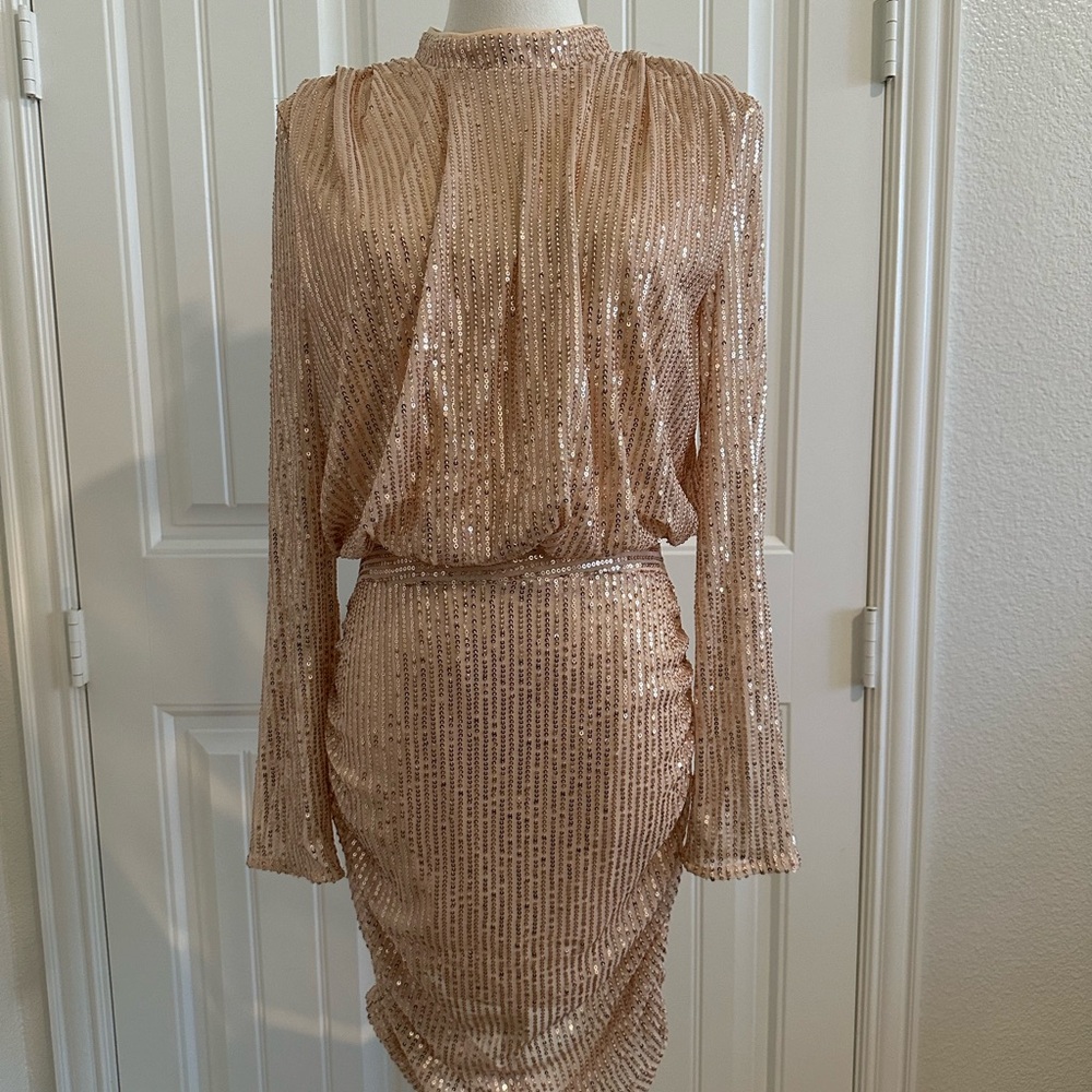 Elegant Sequin Dress in Pink Champagne